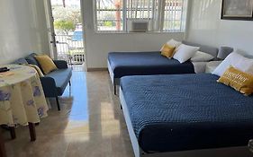 Cozy Affordable Studio Close To The Beach